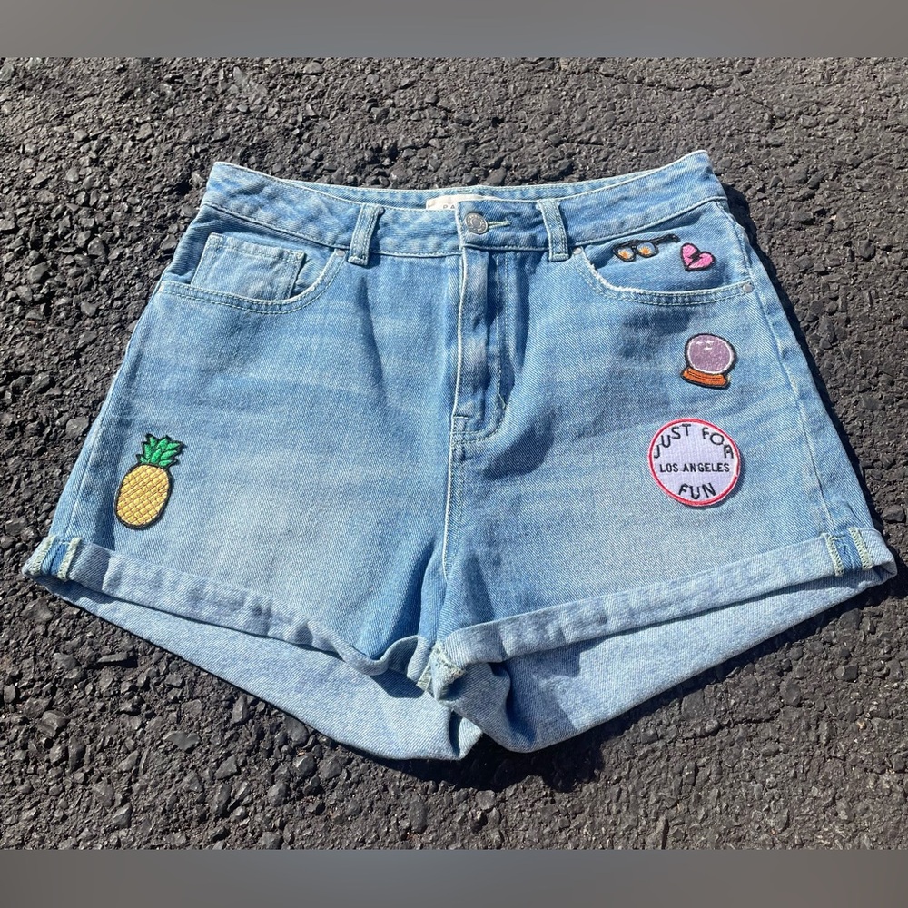 Women's Pacsun Light Blue Denim Patch Work Mom Shorts Size 28